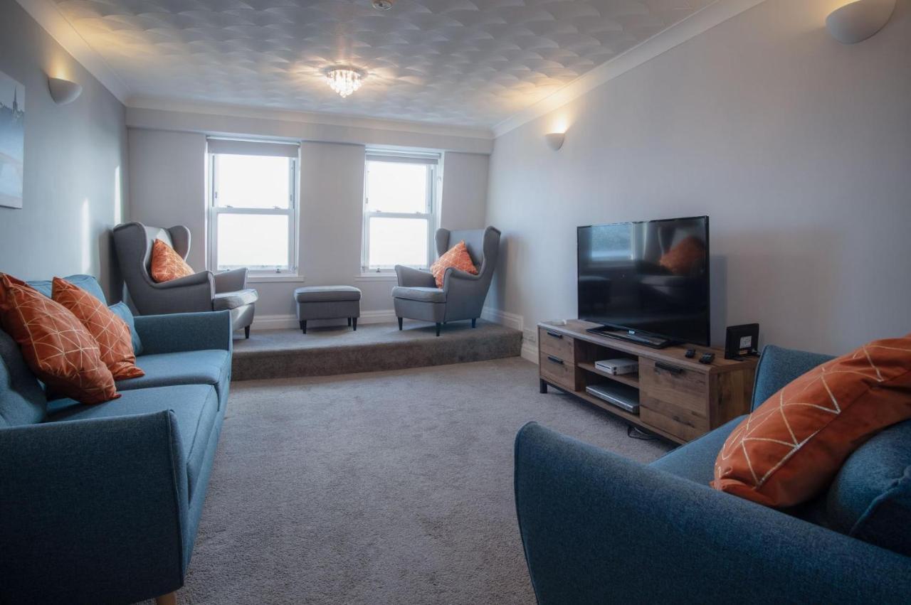 North Beach Heights - 2 Bedroom Penthouse - Tenby Ngoại thất bức ảnh