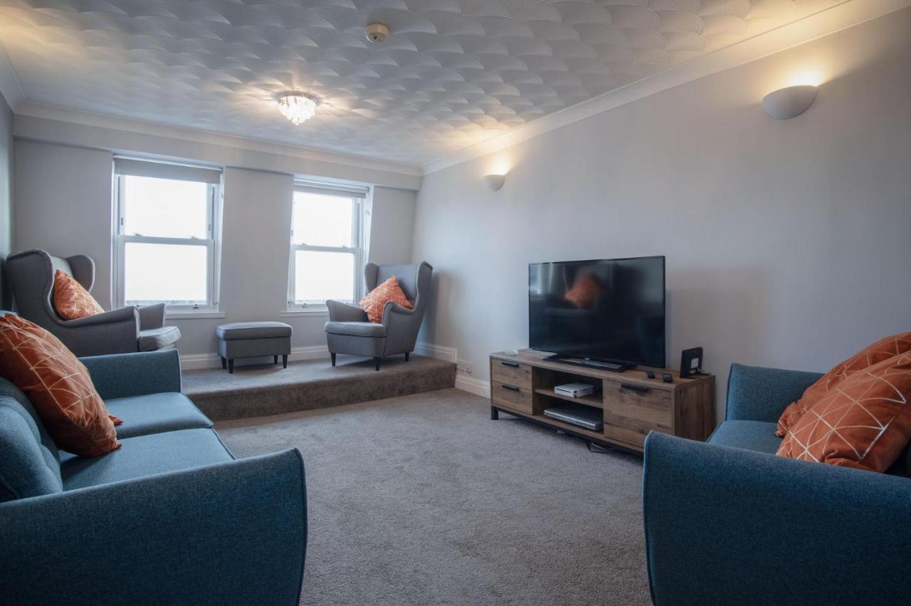 North Beach Heights - 2 Bedroom Penthouse - Tenby Ngoại thất bức ảnh